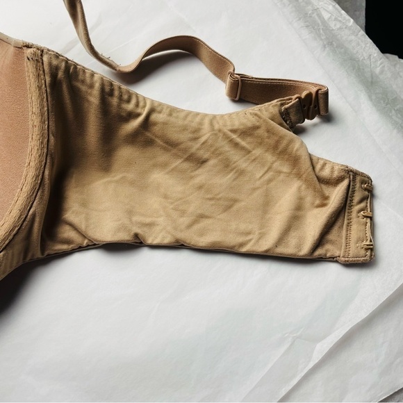 Victoria’s Secret Body Victoria Beige Lace Perfect Shape Underwire Bra, 38DDD - Picture 7 of 9